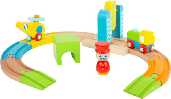 Puidust rongirada "Esimene rongisõit"