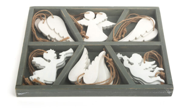 Rippuvad inglite kaunistused