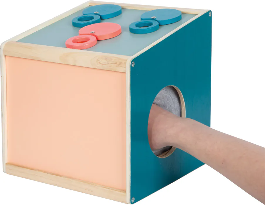 Puidust sensoorne tunnetamise kast